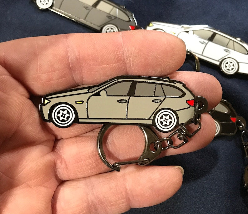 BMW E39 E91 Touring Wagon Enamel Keychain (6 Colors, SILVER)_driver_apparel_drivi.store