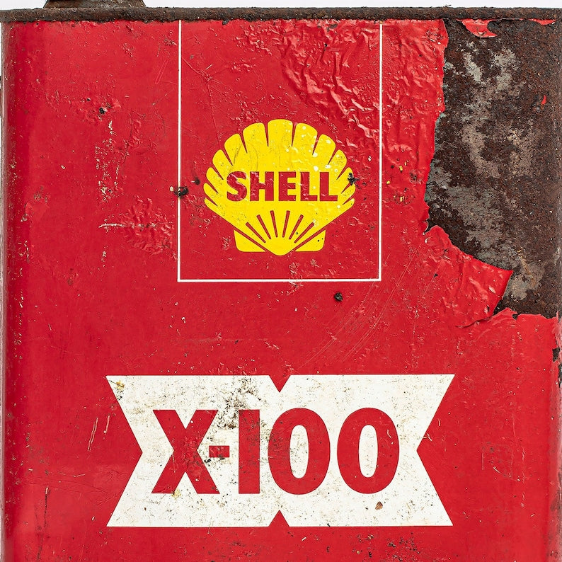 "Vintage Shell Oil Can Art: A Collector's Dream"_driver_apparel_drivi.store