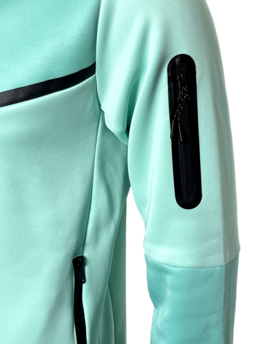 AMG Mercedes 2024 Turquoise Overwear_driver_clothing_drivi.store